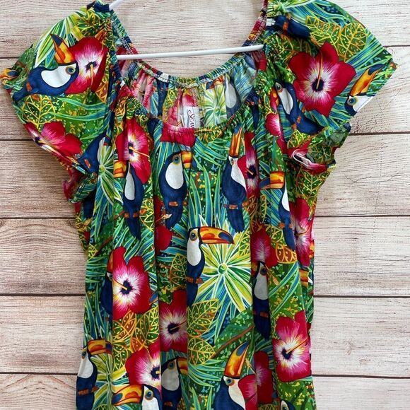 1960s HAWAIIAN MUMU AUTHENTIC VINTAGE TROPICAL PARROT PRINT PERFECT FUN - Picture 2 of 6